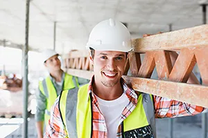 Bauen im Verein: Haftpflicht, Unfallschutz und Sachversicherungen