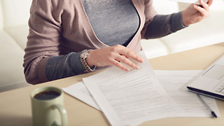 Wie kann ich Pflegeleistungen beantragen? Wie kann ich Pflegeleistungen beantragen?