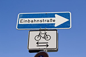 Mit dem Fahrrad in der Einbahnstraße: Diese Regeln gelten
