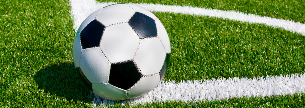 Fußballkunstrasenplatz